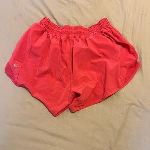 Lululemon hotty hots